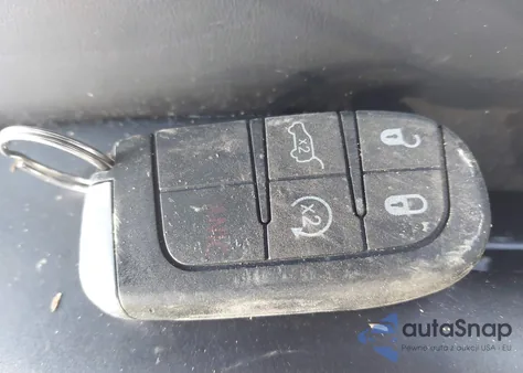 2015 Jeep Grand Cherokee High Altitude z USA, uszkodzony, nr VIN 1C4RJECG3FC111160